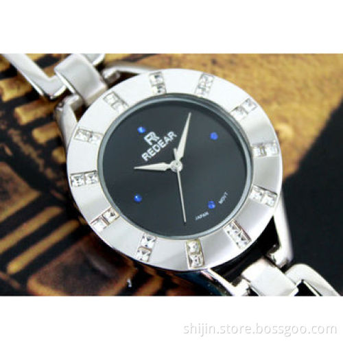 Stainless steel watch with Japan quartz movement, CE certified and RoHS Directive-compliant